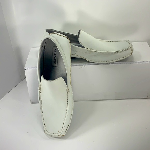 Steve Madden Other - Steve Madden men Novo white driving shoe size 10.5